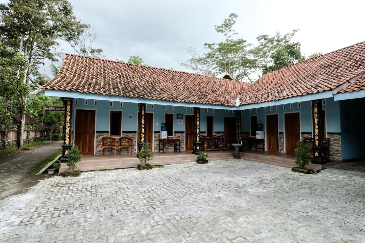 Willy Homestay Borobudur Magelang Exterior photo