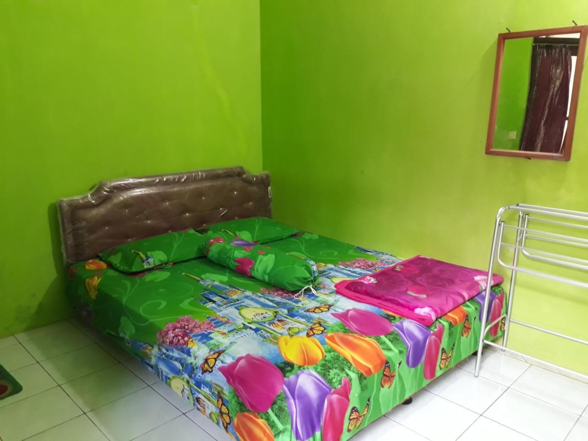 Willy Homestay Borobudur Magelang Exterior photo